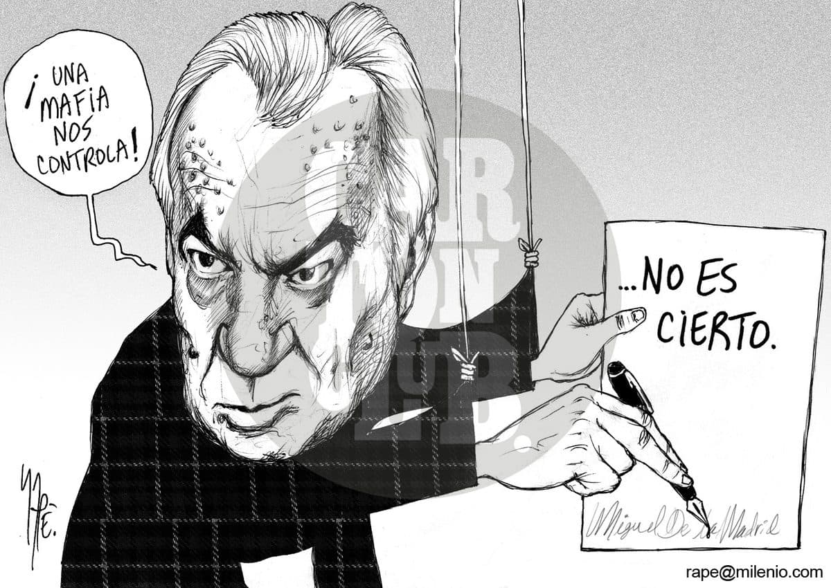 La mano que mece la pluma