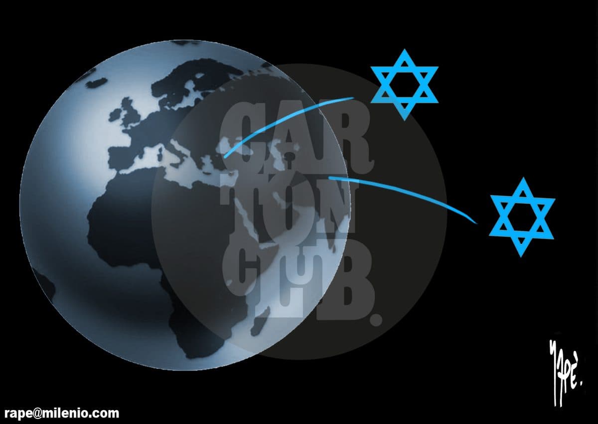 Un globo terráqueo con dos estrellas de David conectadas hacia Europa y Medio Oriente alude a las heridas dejadas por el conflicto en Gaza.