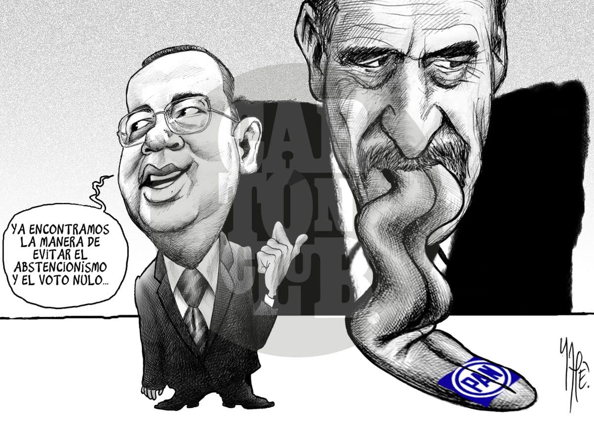 Un funcionario asegura haber encontrado la manera de evitar el abstencionismo y el voto nulo, mientras otro hombre con la lengua anudada exhibe el logo del PAN.